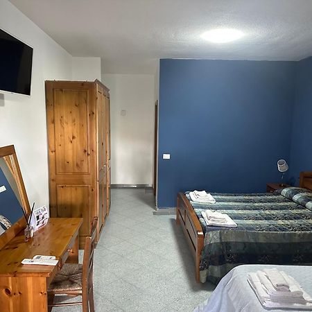 Le Stanze Del Mare Aparthotel Golfo Aranci Luaran gambar