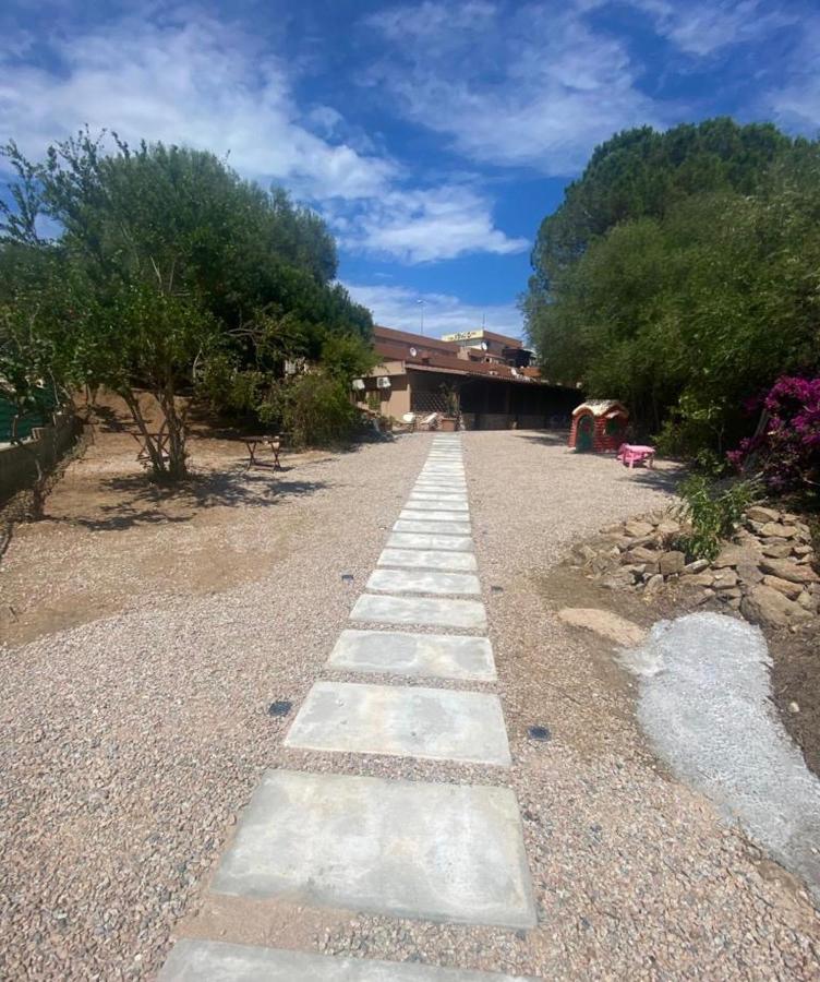 Le Stanze Del Mare Aparthotel Golfo Aranci Luaran gambar