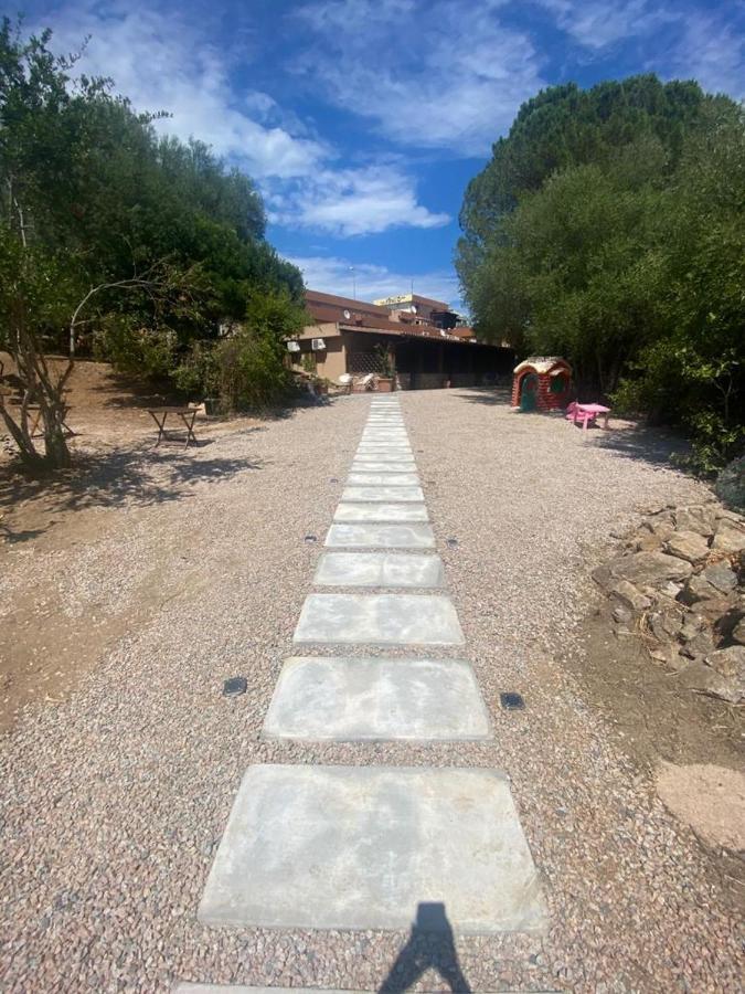 Le Stanze Del Mare Aparthotel Golfo Aranci Luaran gambar
