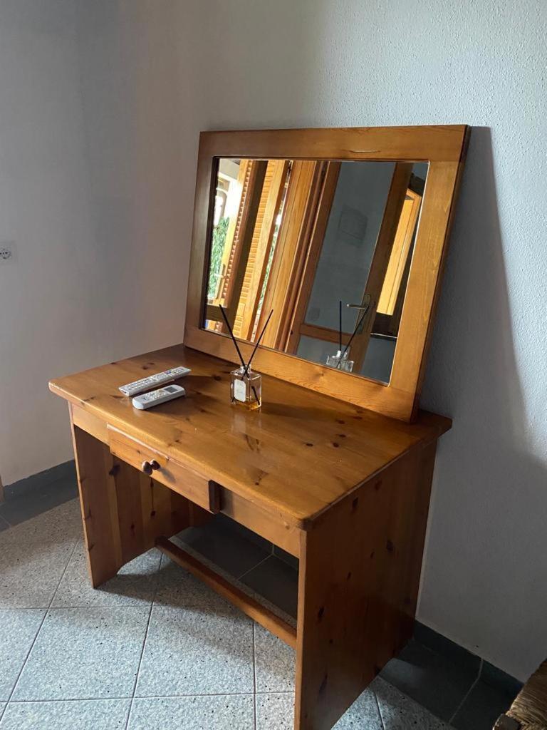 Le Stanze Del Mare Aparthotel Golfo Aranci Bilik gambar