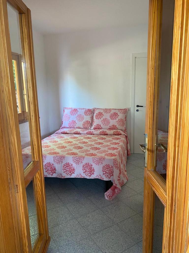 Le Stanze Del Mare Aparthotel Golfo Aranci Bilik gambar