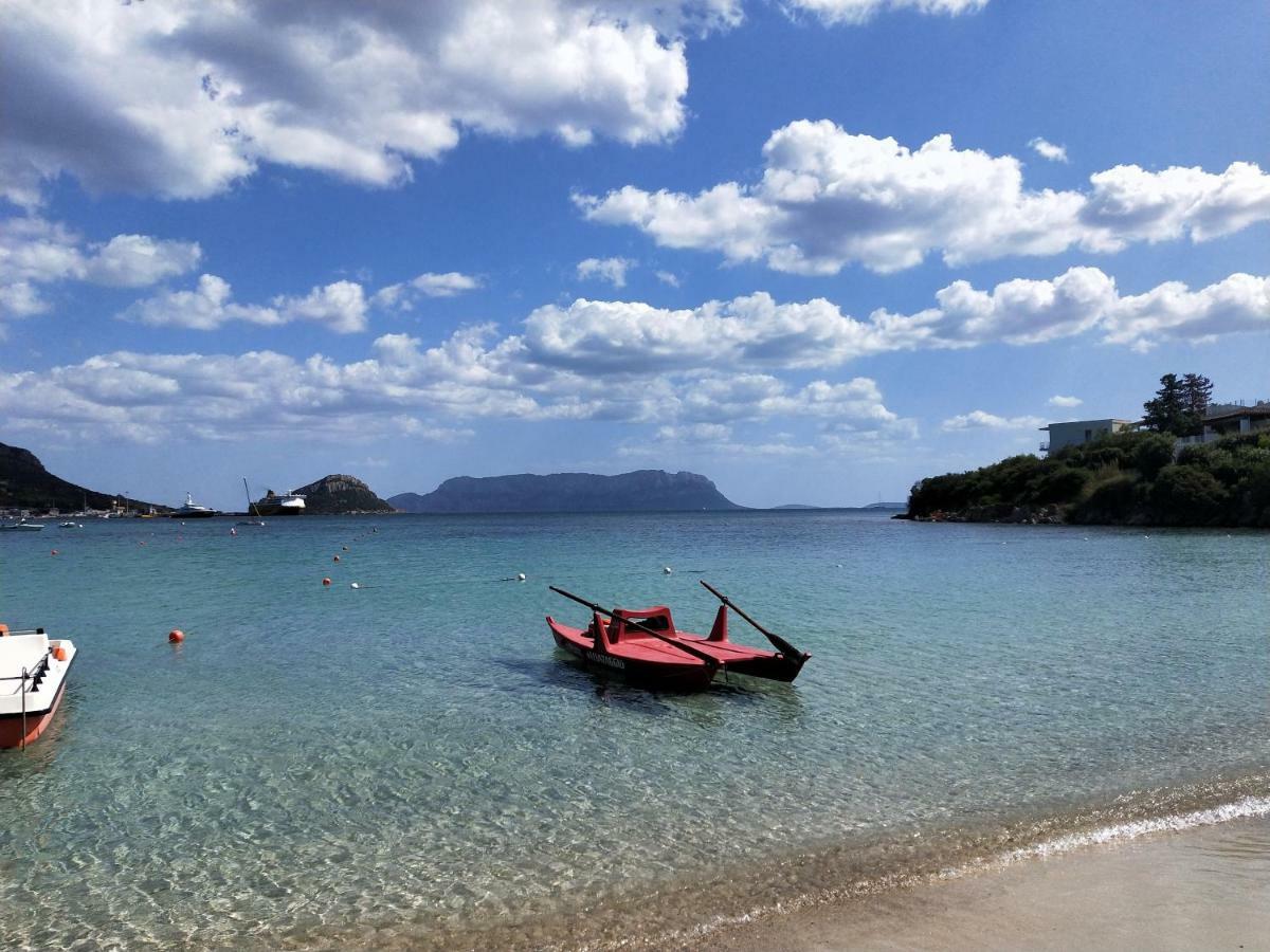 Le Stanze Del Mare Aparthotel Golfo Aranci Luaran gambar