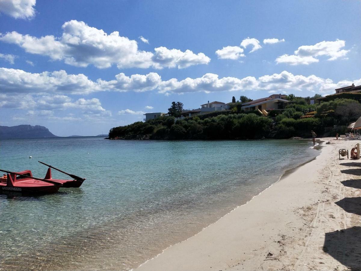 Le Stanze Del Mare Aparthotel Golfo Aranci Luaran gambar