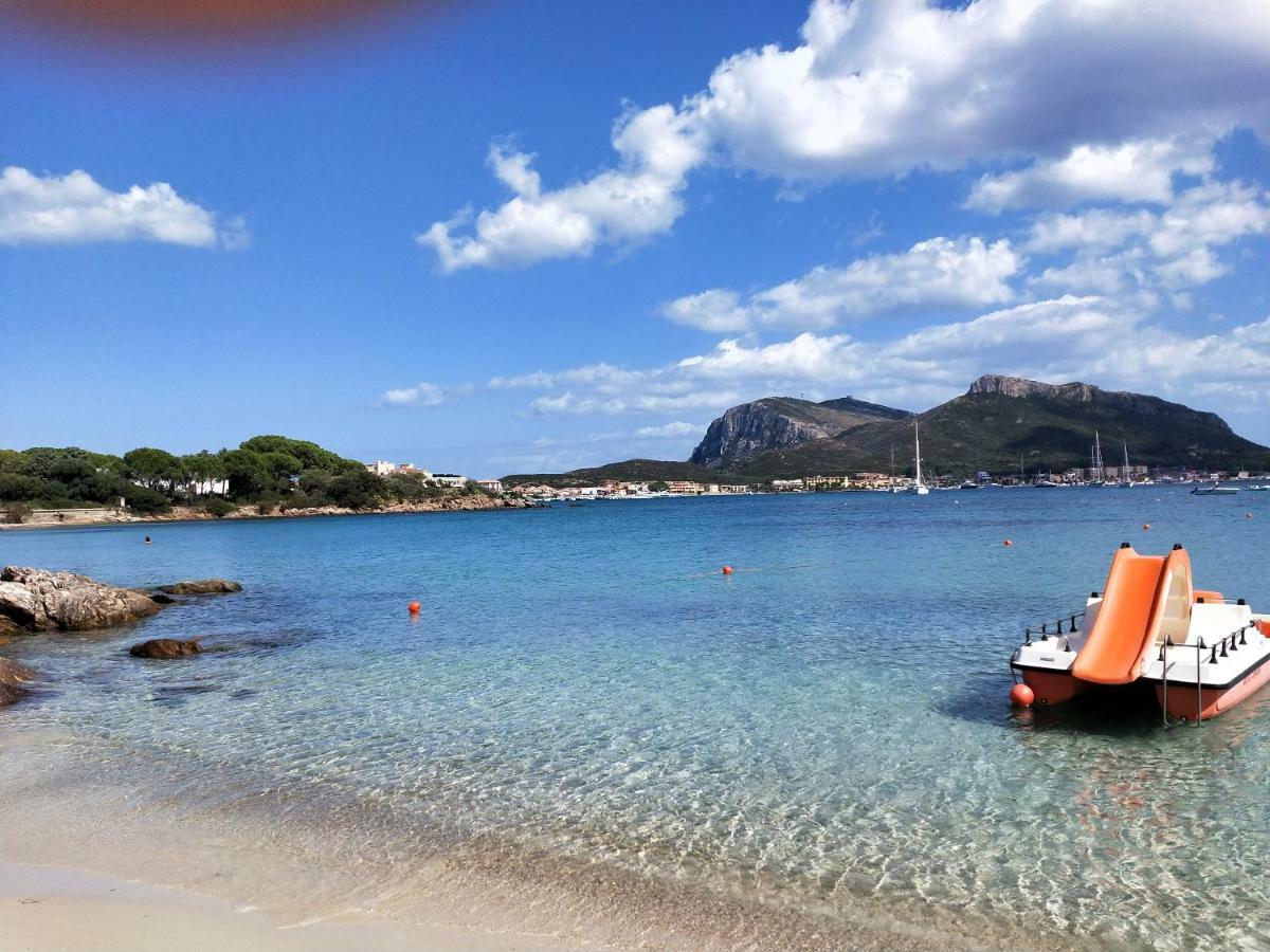 Le Stanze Del Mare Aparthotel Golfo Aranci Luaran gambar